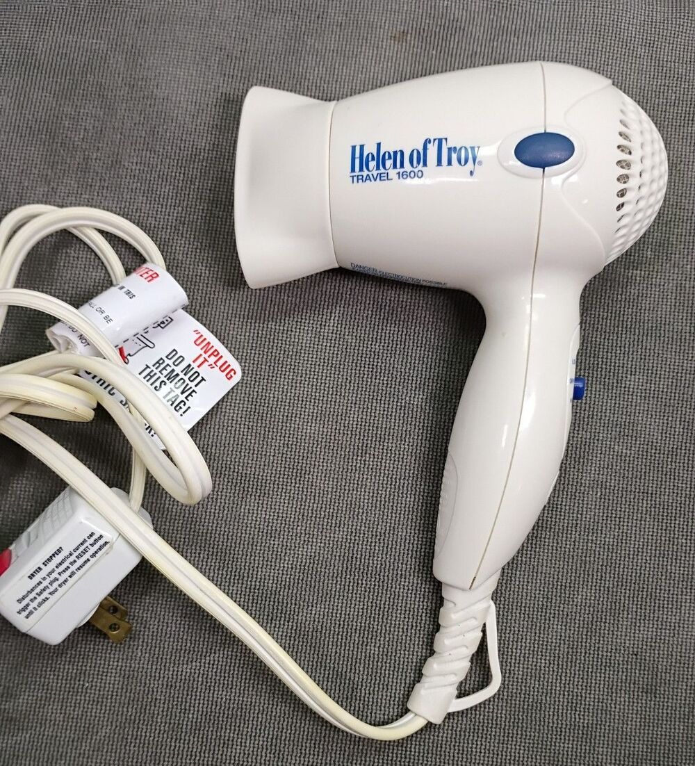 Helen of Troy Travel 1600 Hair Dryer w/ Nozzle Dual Voltage